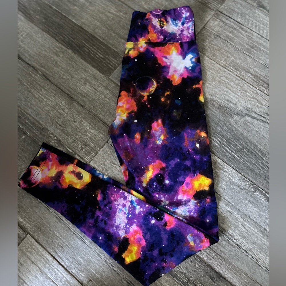 No Boundaries Cosmic Leggings - Multicolor